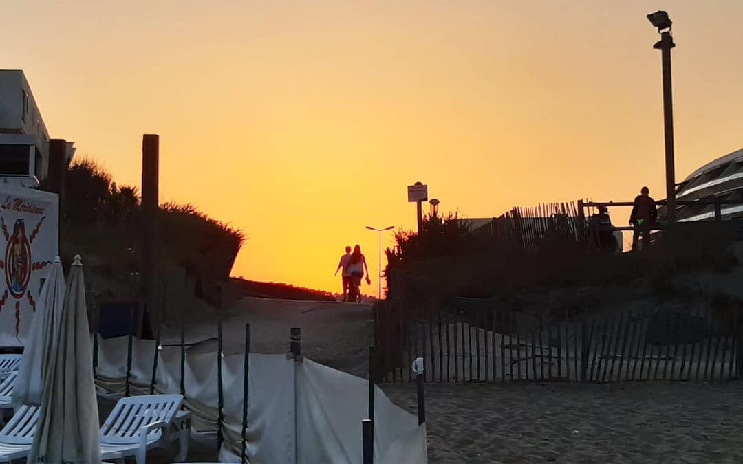 Cosa Dovrebbero Sapere i Visitatori alla Prima Esperienza al Villaggio Naturista di Cap d’Agde